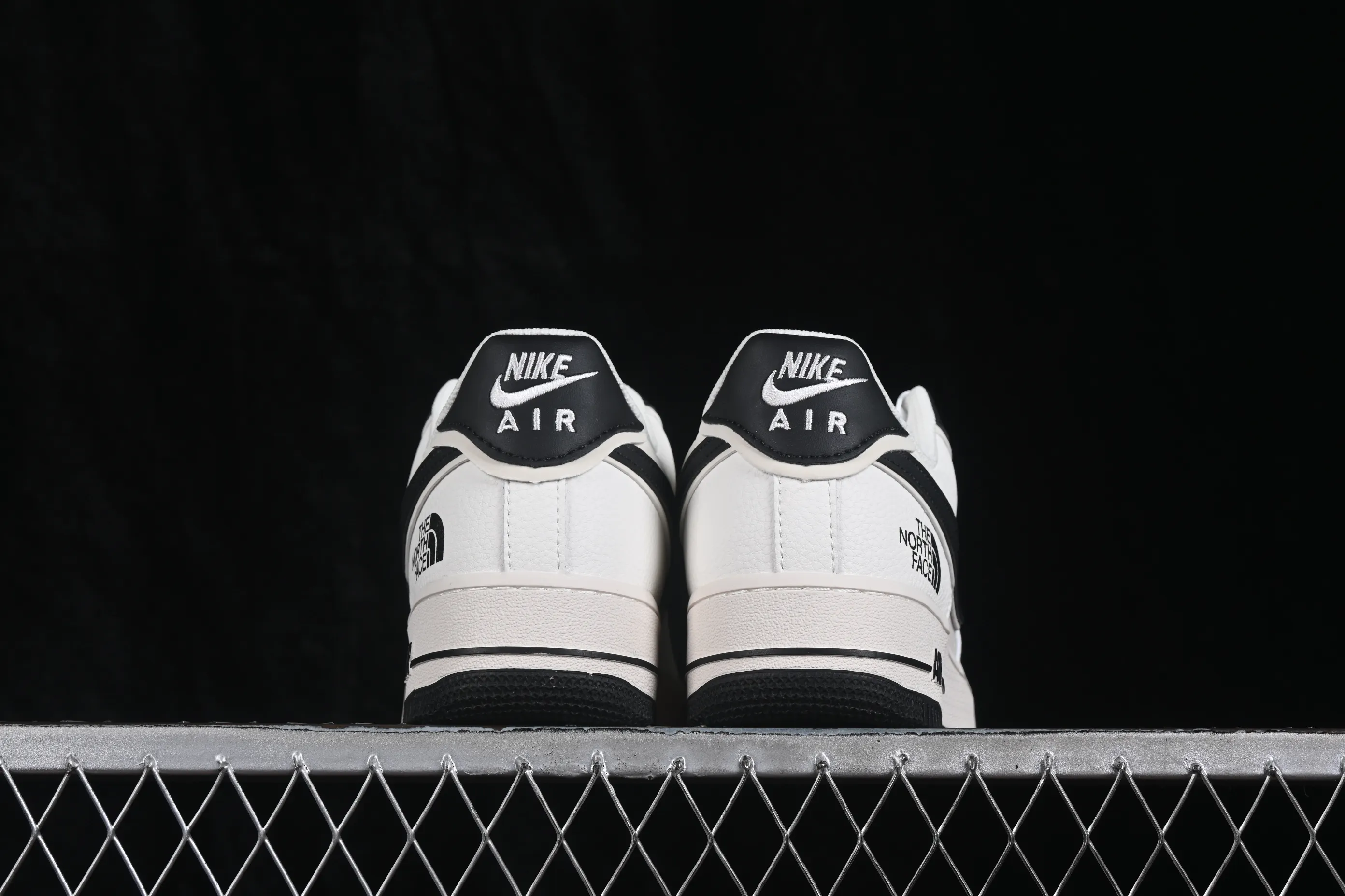 All categories Nk Air Force 1 Air Force series Nk Air Force 1 Low Air Force low-top Nike Air Force 1'07 Low Air Force 1 low-top casual sneakers LF6688-001